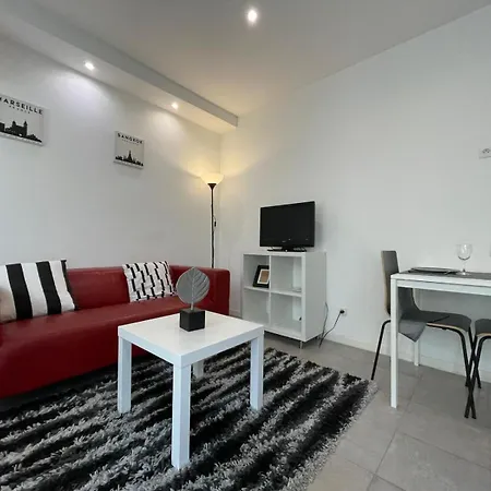 2 Lits - Parking - Proche Gare شقة