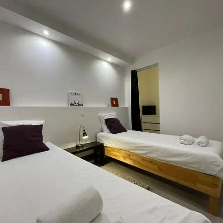 2 Lits - Parking - Proche Gare شقة *